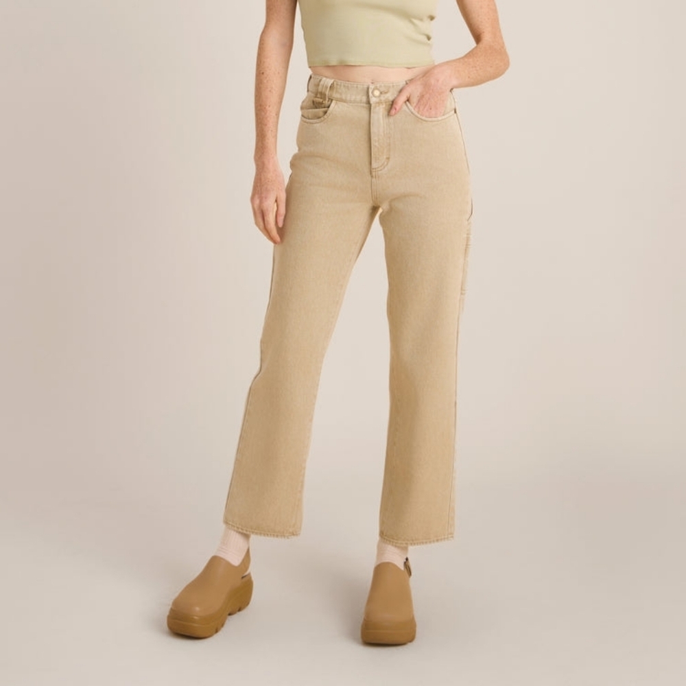 NWT Roark Women's Relaxed Straight Leg Jeans